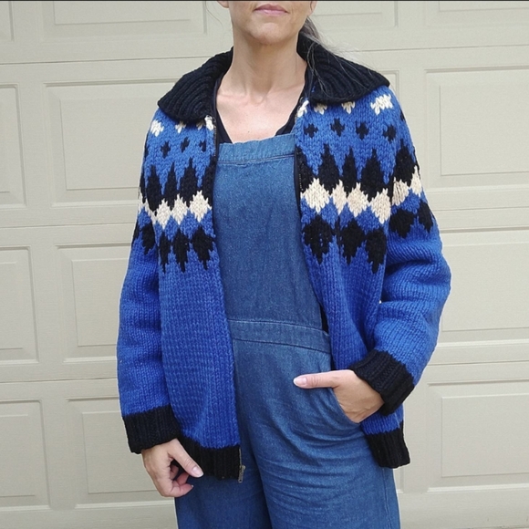 vintage cowichan style CHUNKY CARDIGAN sweater (G11) - Picture 4 of 10